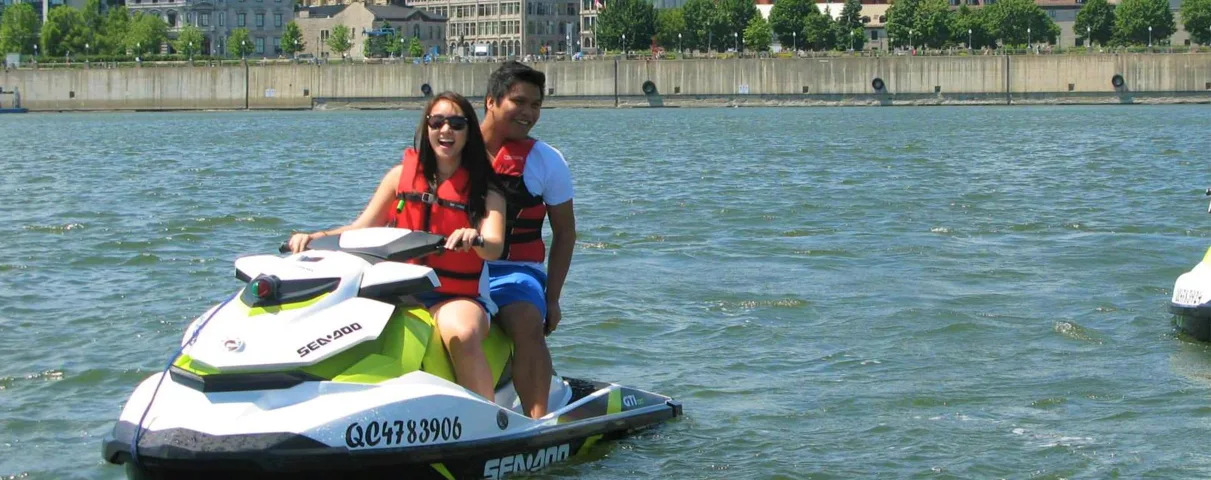 Profitez de l’été sur l’eau! Location de motomarines dans le Vieux-Montréal avec Aventure Wet Set MTL 89$