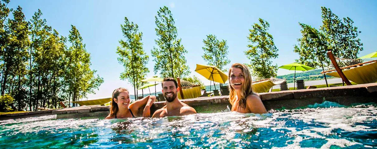 Offrez-vous une journée de détente ou une soirée inoubliable sous les étoiles au Spa des Neiges pour 34$